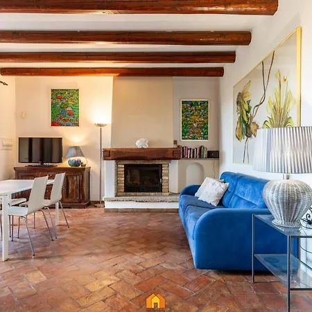 Semesterbostad Rokkaria House