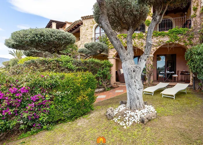 Rokkaria House Semesterbostad *